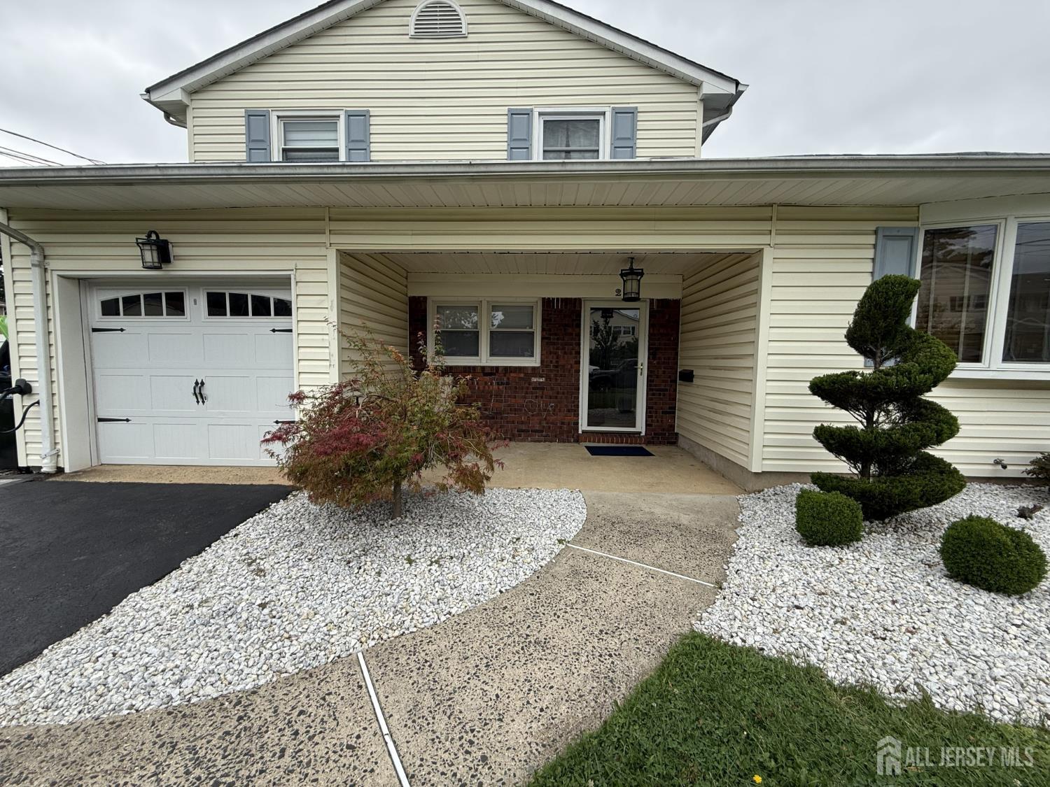 2 Elaine Court Old Bridge NJ 08857