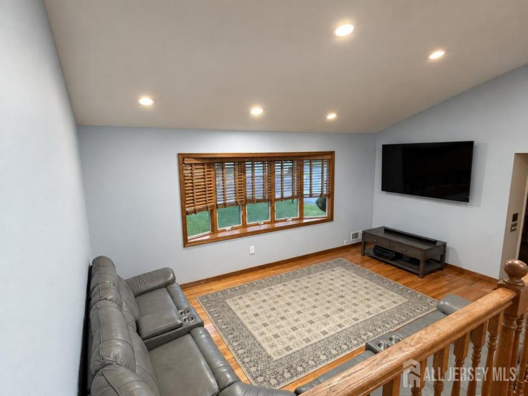 2 Elaine Court Old Bridge NJ 08857