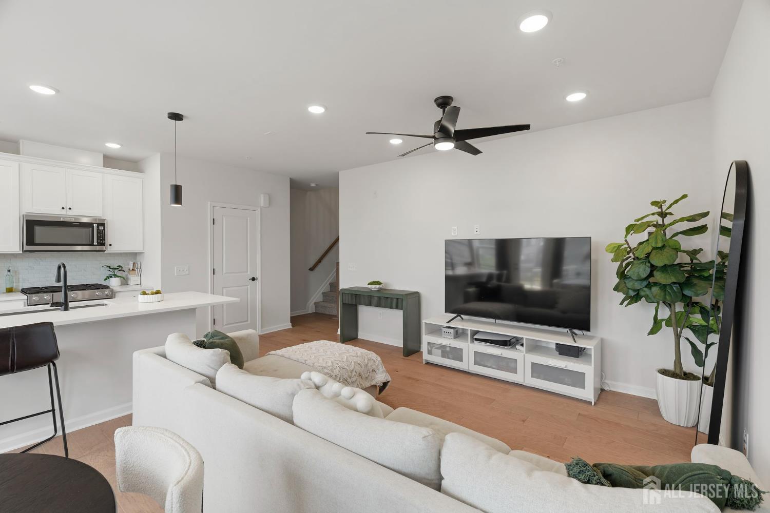 119 Sadie Circle New Brunswick NJ 08901