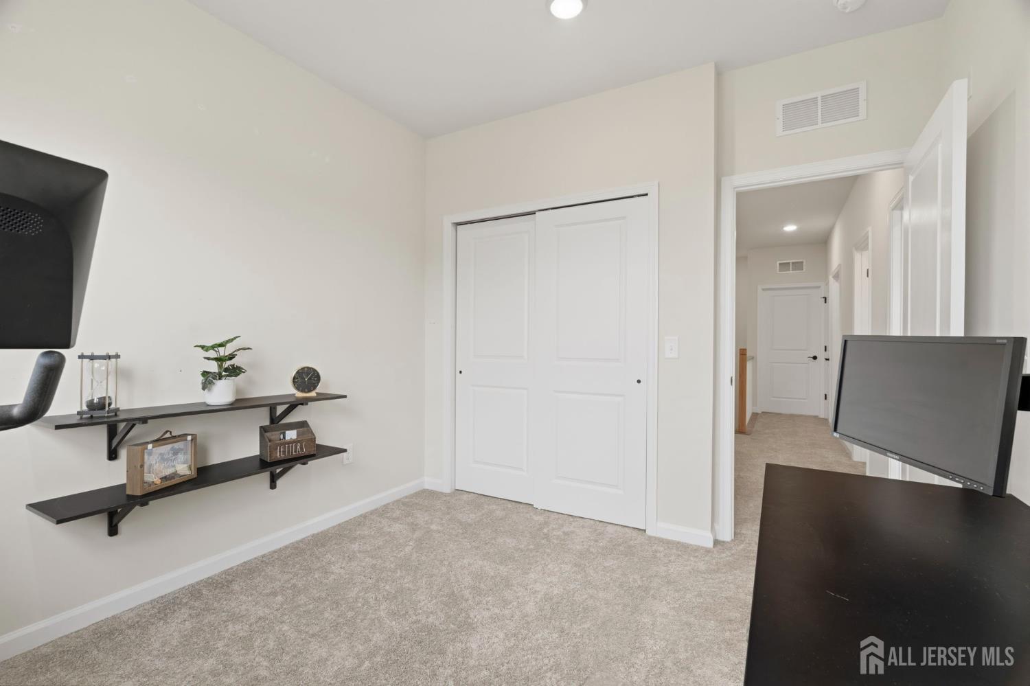 119 Sadie Circle New Brunswick NJ 08901