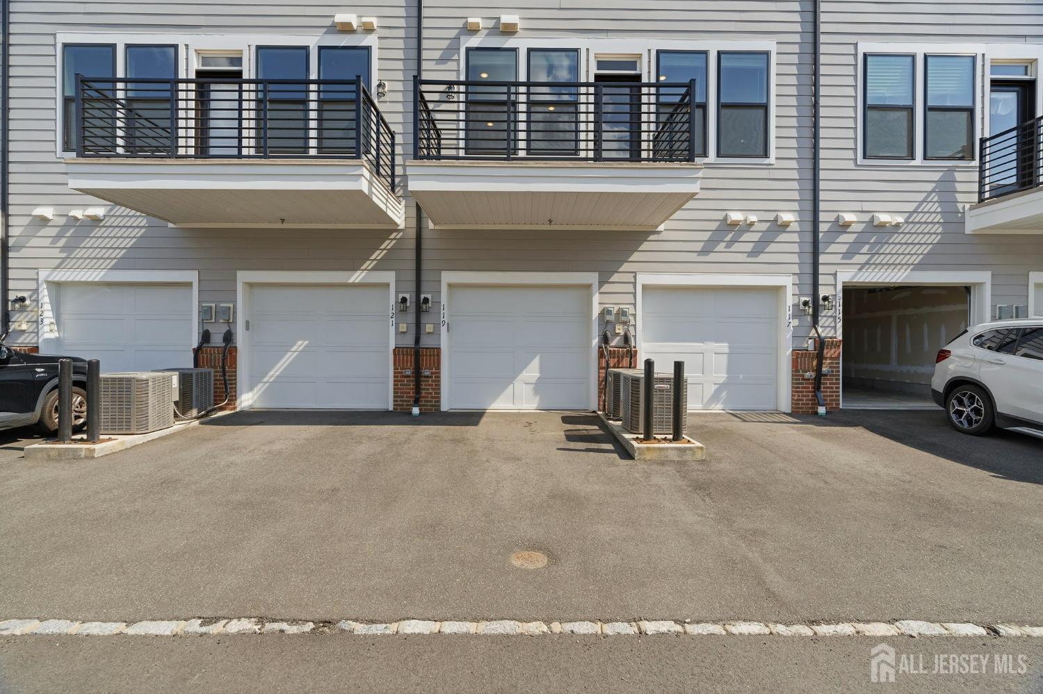 119 Sadie Circle New Brunswick NJ 08901