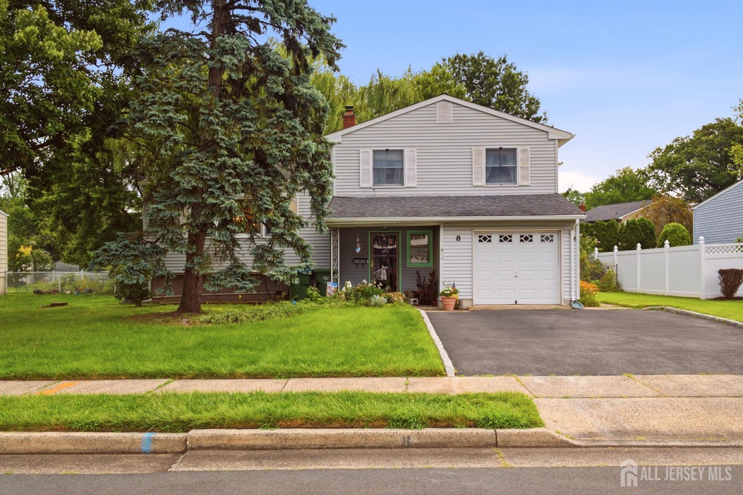 8 Growney Street Edison NJ 08817