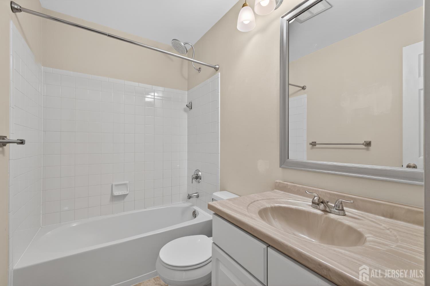 27 Woodlake Drive Parlin NJ 08872