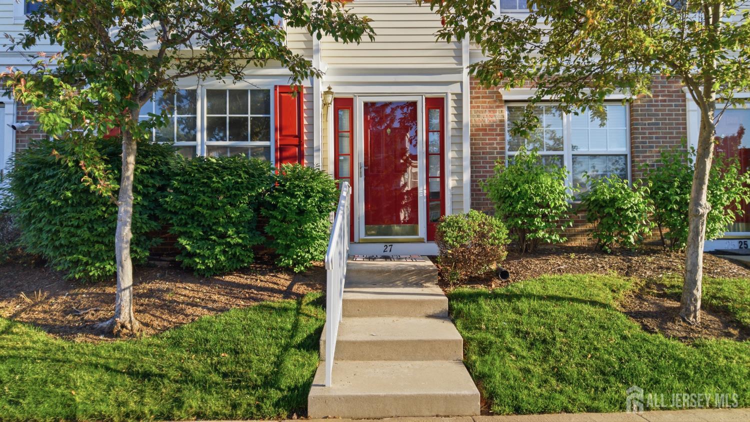 27 Woodlake Drive Parlin NJ 08872