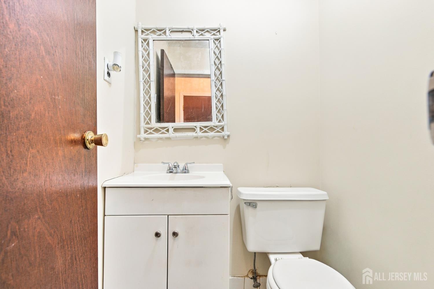 1402 Merrywood Drive Edison NJ 08817