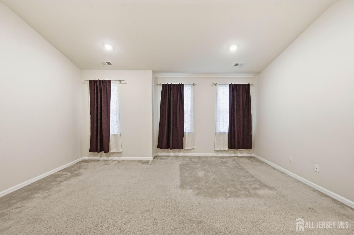 1424 Hudson Circle Highland Park NJ 08904