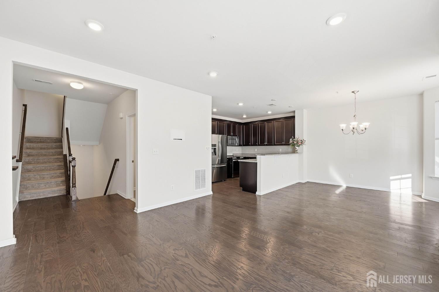 1424 Hudson Circle Highland Park NJ 08904