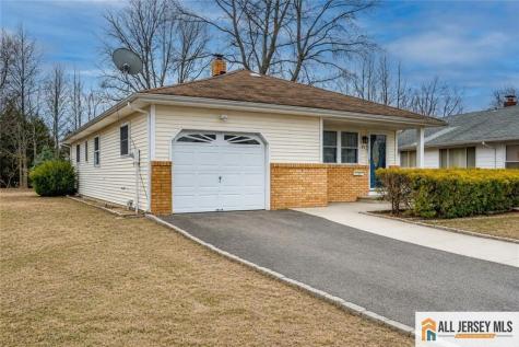 321 Curacao Street Toms River NJ 08757