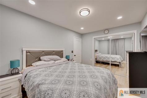 321 Curacao Street Toms River NJ 08757