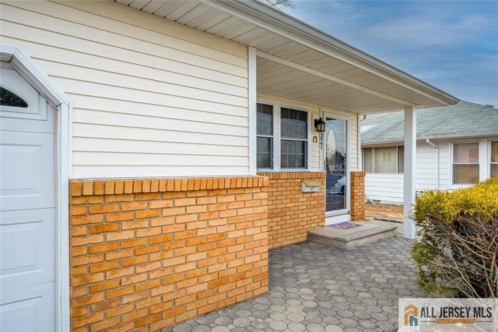 321 Curacao Street Toms River NJ 08757