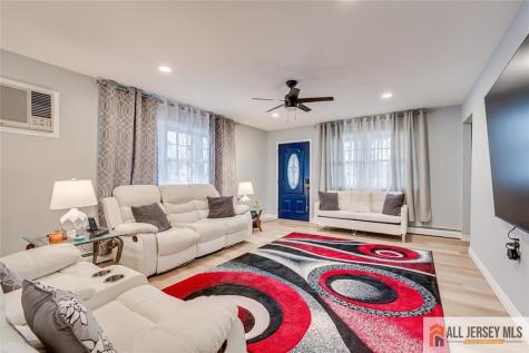 321 Curacao Street Toms River NJ 08757
