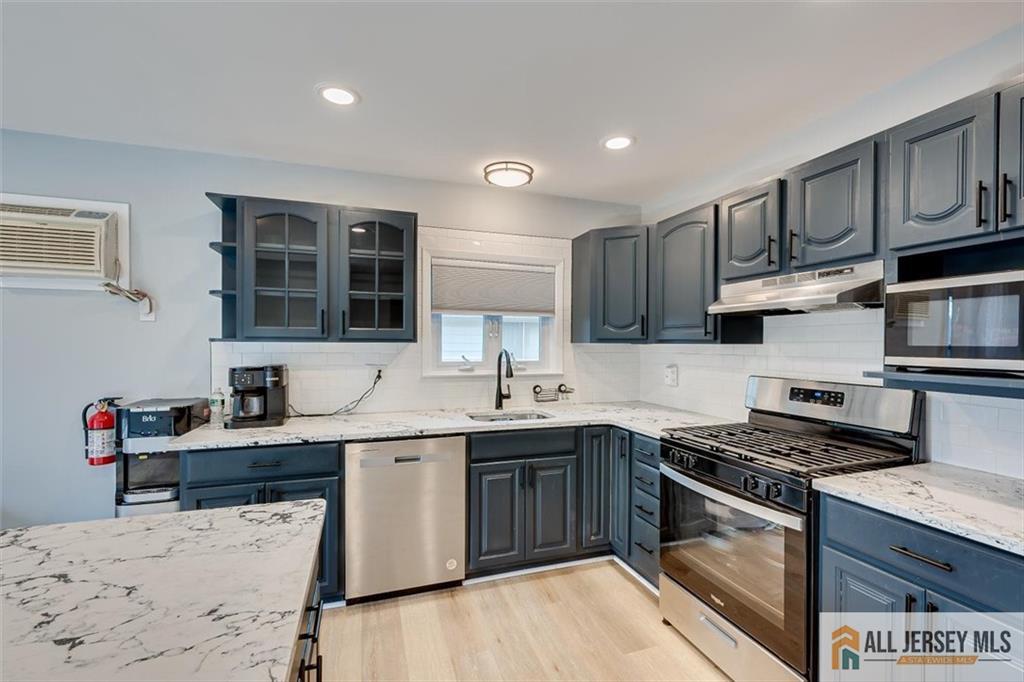 321 Curacao Street Toms River NJ 08757