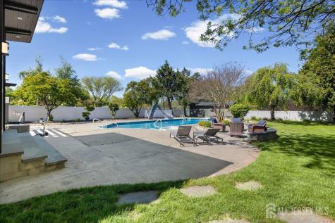 2 Pollak Court Plainsboro NJ 08512