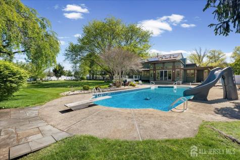 2 Pollak Court Plainsboro NJ 08512
