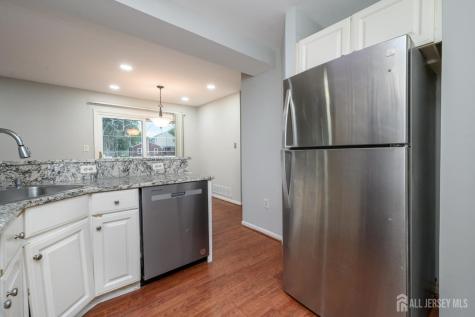 5 Cherrywood Drive Piscataway NJ 08854