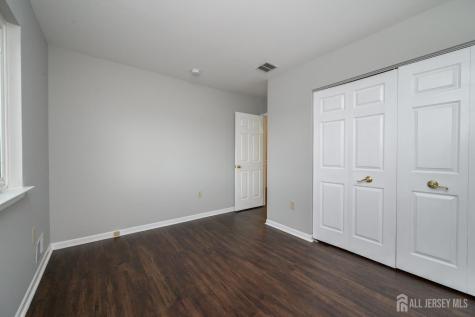 5 Cherrywood Drive Piscataway NJ 08854