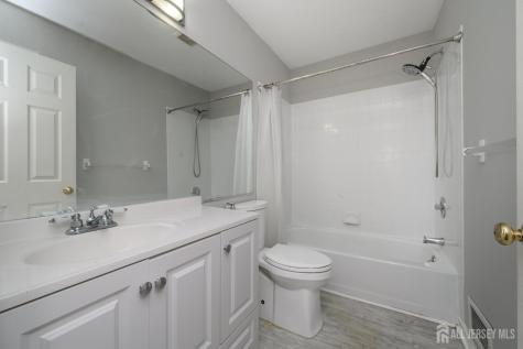 5 Cherrywood Drive Piscataway NJ 08854
