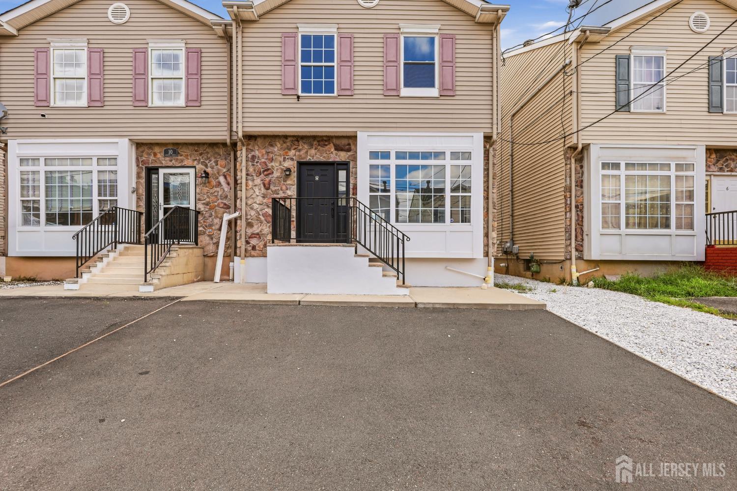 8 Somerset Street Carteret NJ 07008
