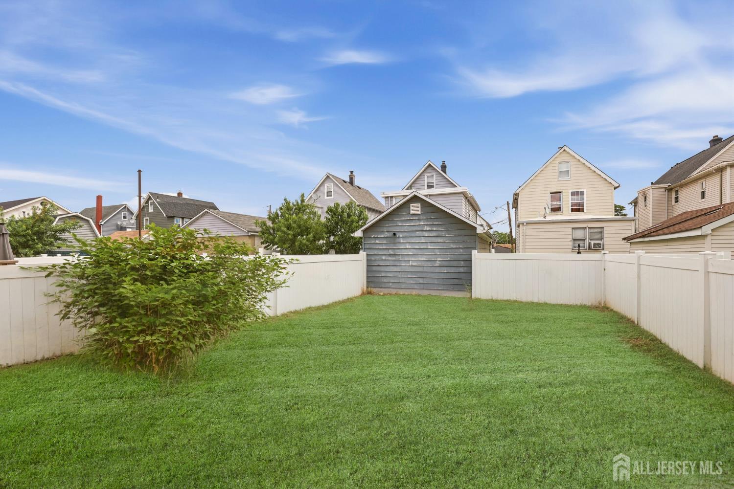8 Somerset Street Carteret NJ 07008