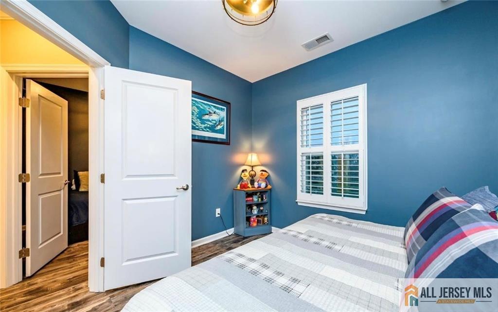 303 Bayside Court South Amboy NJ 08879