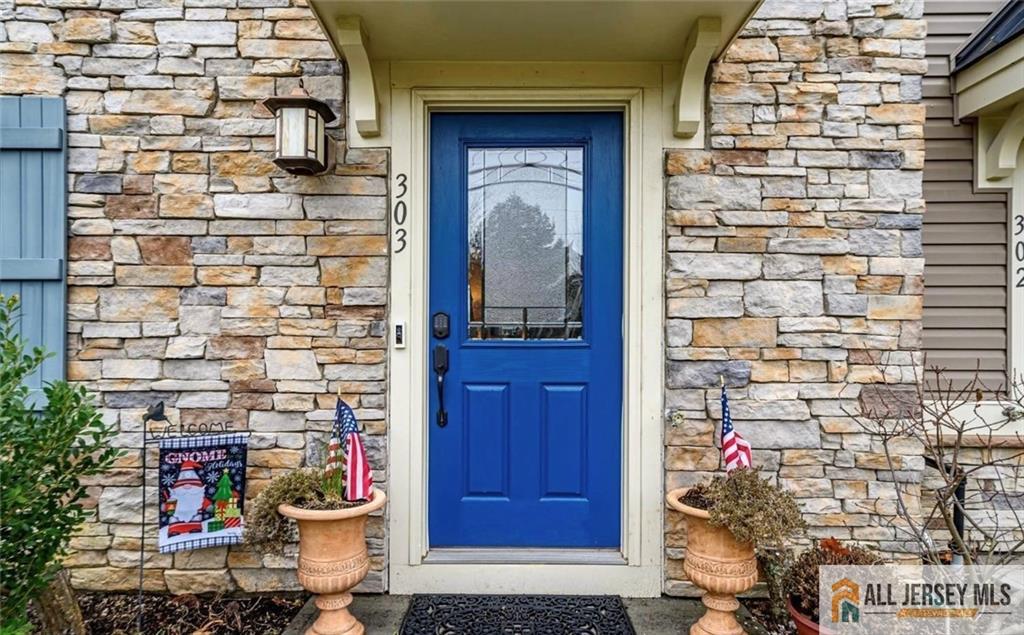 303 Bayside Court South Amboy NJ 08879