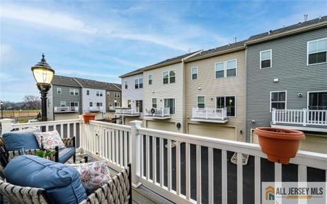 303 Bayside Court South Amboy NJ 08879