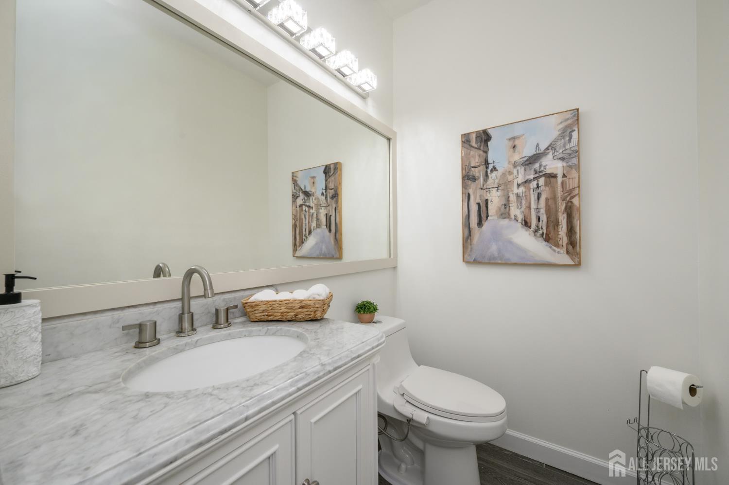 27 Longbrook Lane Howell NJ 07728