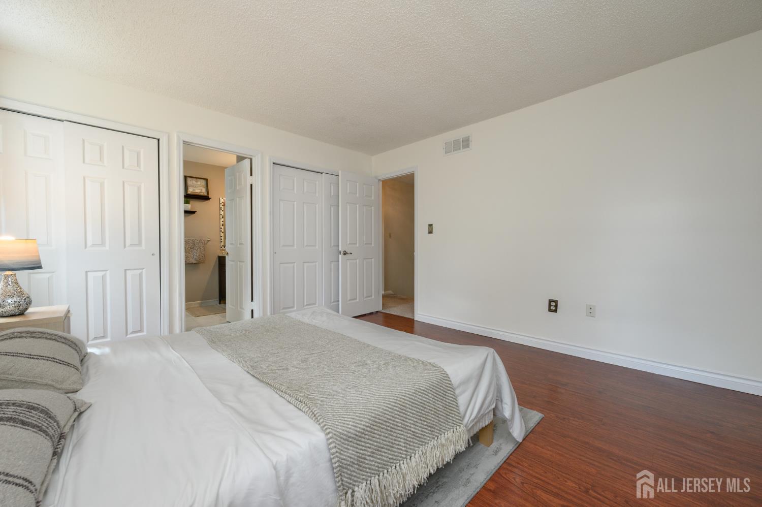 27 Longbrook Lane Howell NJ 07728