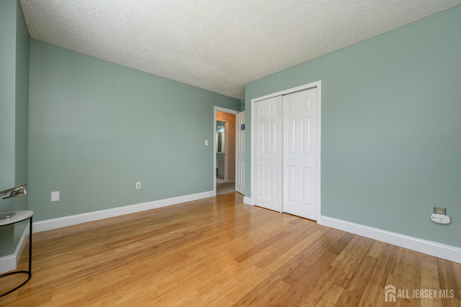 27 Longbrook Lane Howell NJ 07728