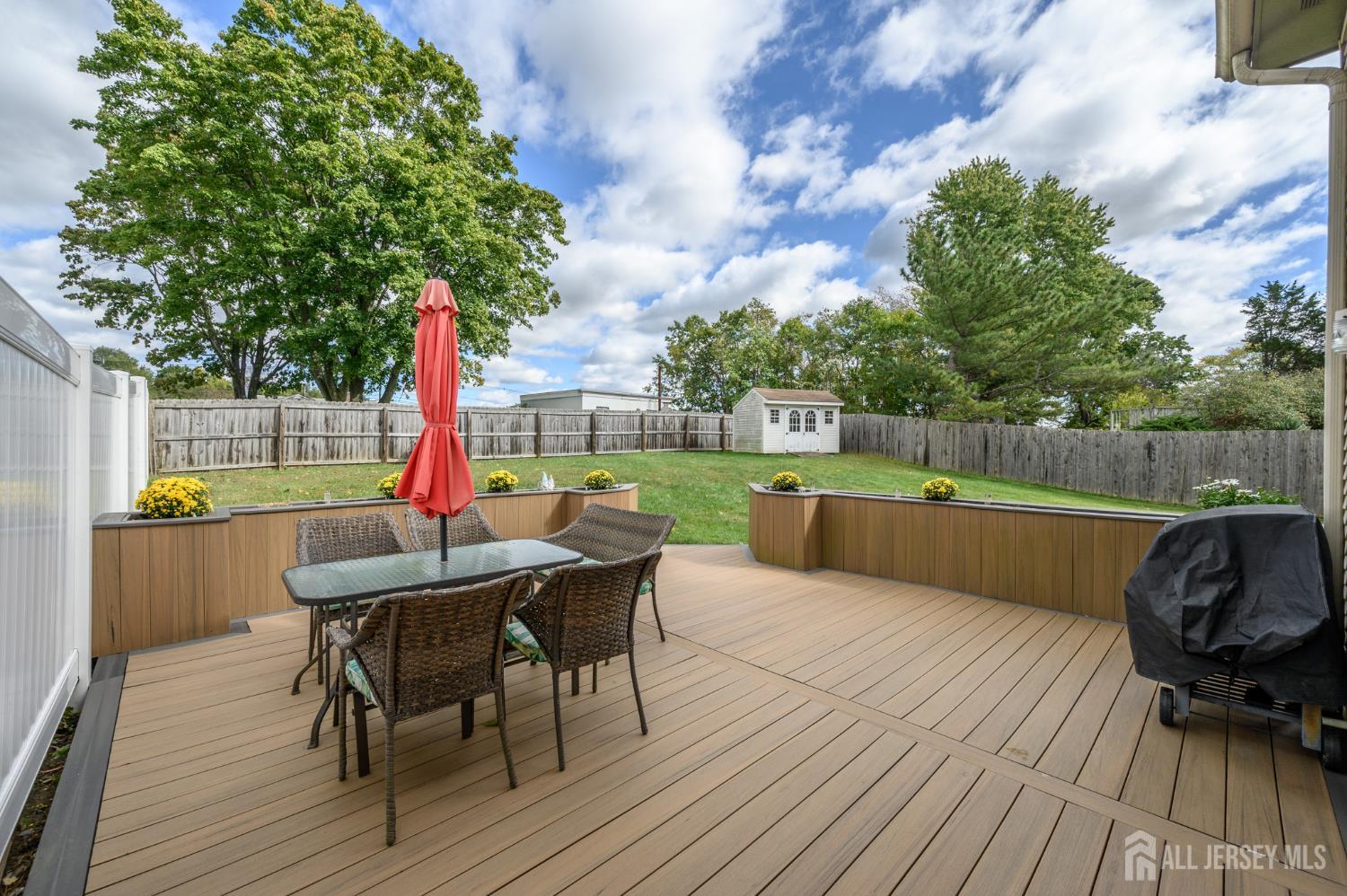 27 Longbrook Lane Howell NJ 07728