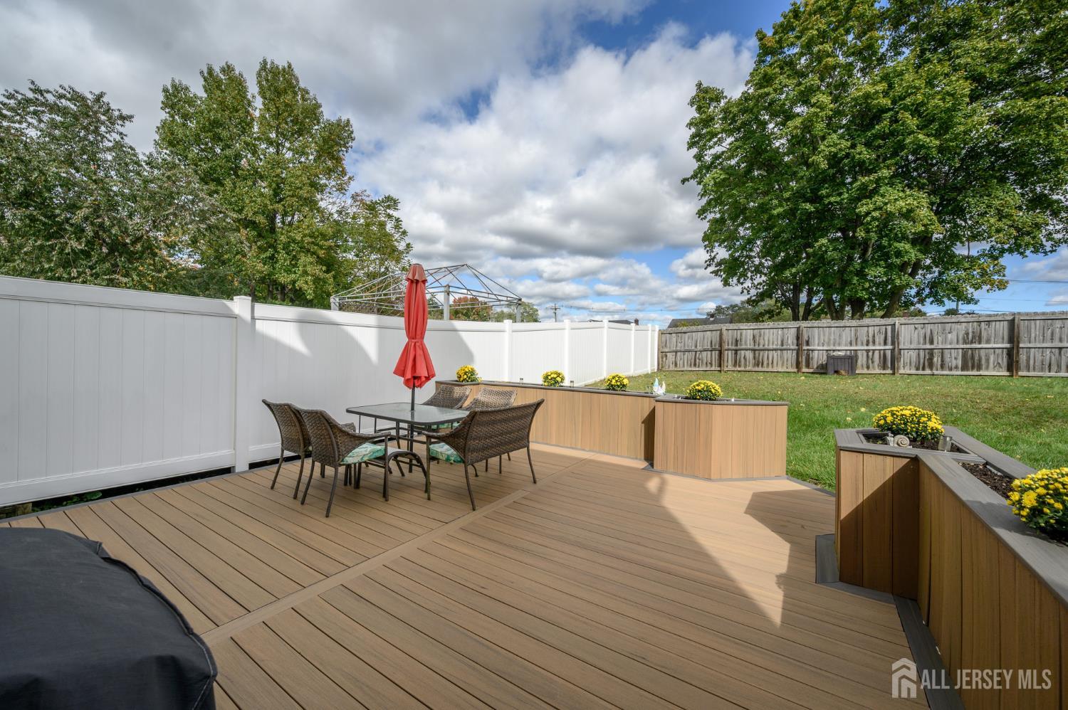 27 Longbrook Lane Howell NJ 07728