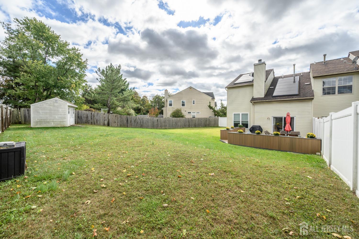 27 Longbrook Lane Howell NJ 07728