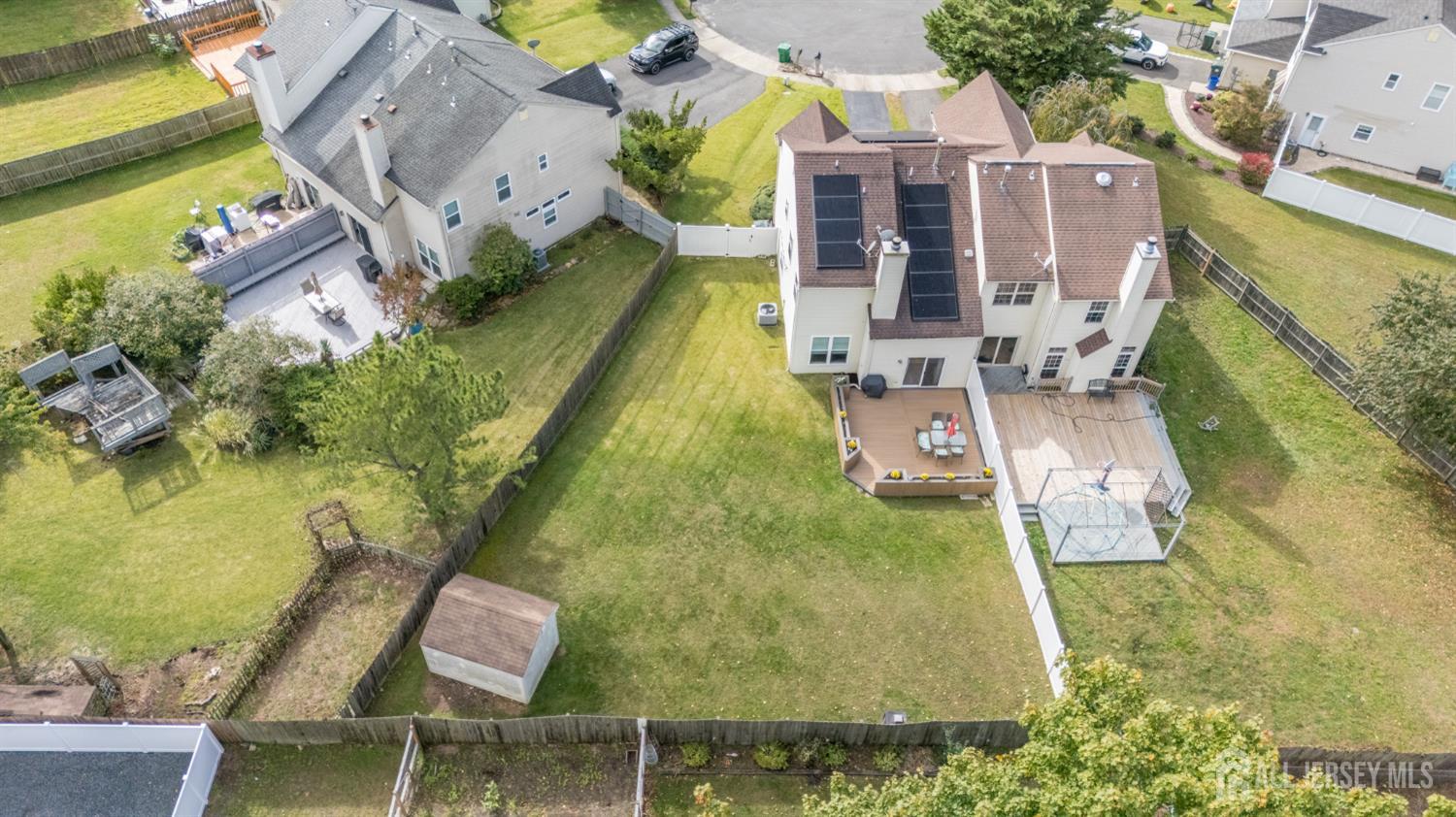 27 Longbrook Lane Howell NJ 07728