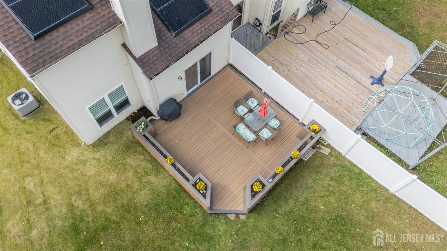 27 Longbrook Lane Howell NJ 07728