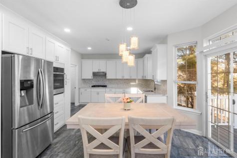 46 Pin Oak Drive North Brunswick NJ 08902