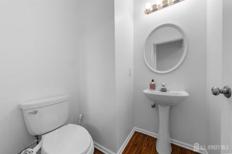 46 Pin Oak Drive North Brunswick NJ 08902