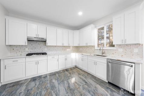 46 Pin Oak Drive North Brunswick NJ 08902