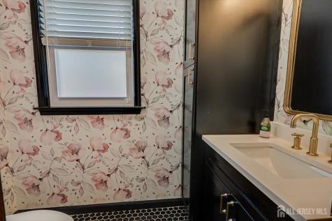 302 Mountainview Terrace Dunellen NJ 08812