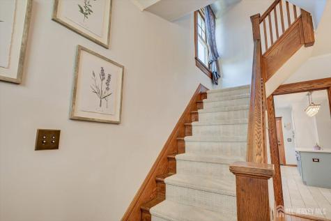302 Mountainview Terrace Dunellen NJ 08812