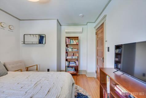 302 Mountainview Terrace Dunellen NJ 08812