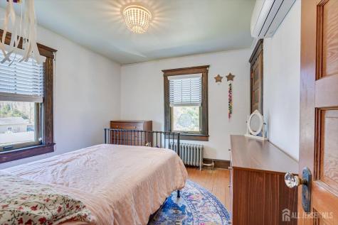 302 Mountainview Terrace Dunellen NJ 08812