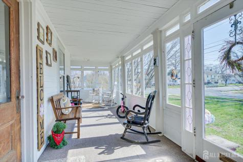 302 Mountainview Terrace Dunellen NJ 08812