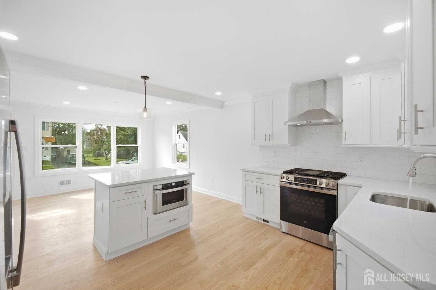 154 Oakmanor Parkway South Plainfield NJ 07080