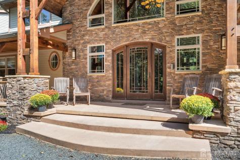 6 Lamb Lane Manalapan NJ 07726