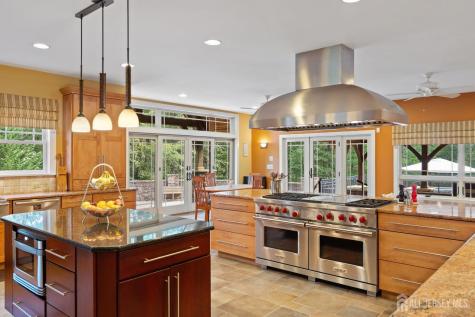 6 Lamb Lane Manalapan NJ 07726