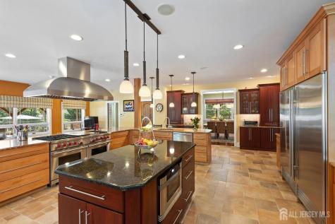 6 Lamb Lane Manalapan NJ 07726