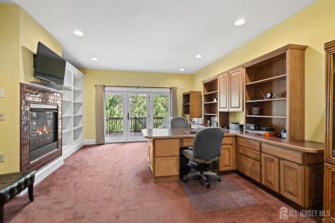 6 Lamb Lane Manalapan NJ 07726