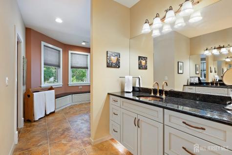 6 Lamb Lane Manalapan NJ 07726