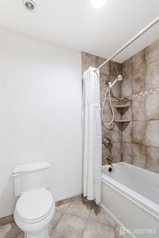 6 Lamb Lane Manalapan NJ 07726
