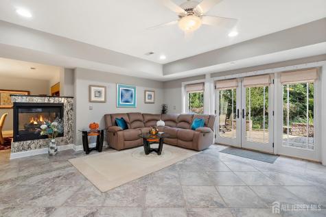 6 Lamb Lane Manalapan NJ 07726
